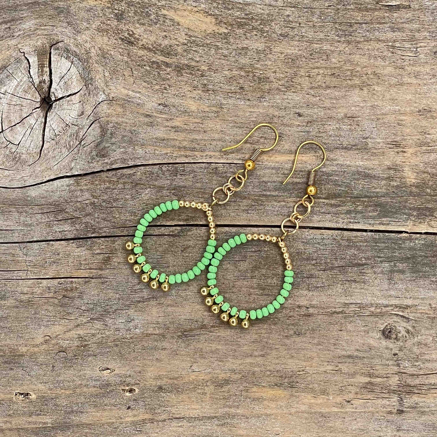 Messing Hoops med Seed Beads- shiny - 60 mm - 185