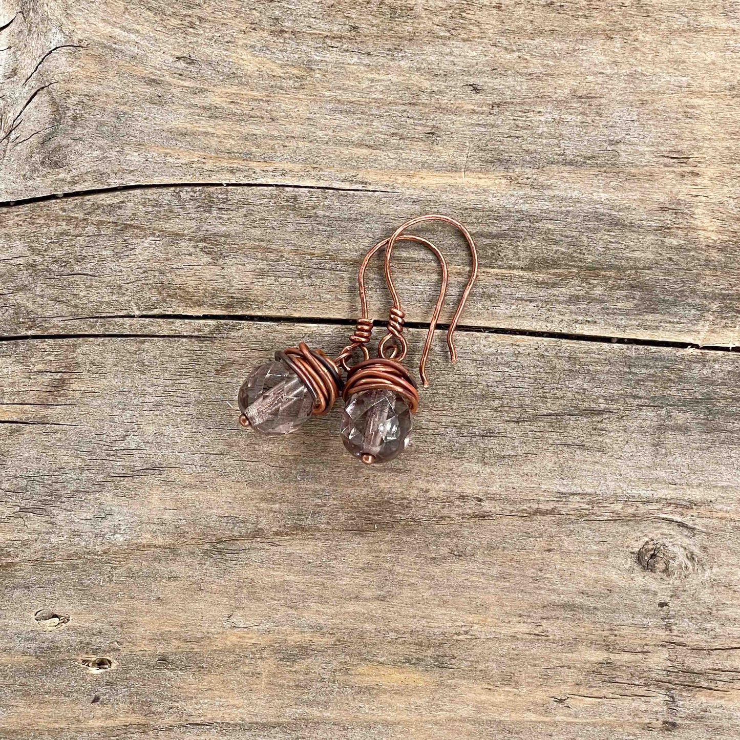 Øredobber i Kobber med Glassperler - 35 mm - 208