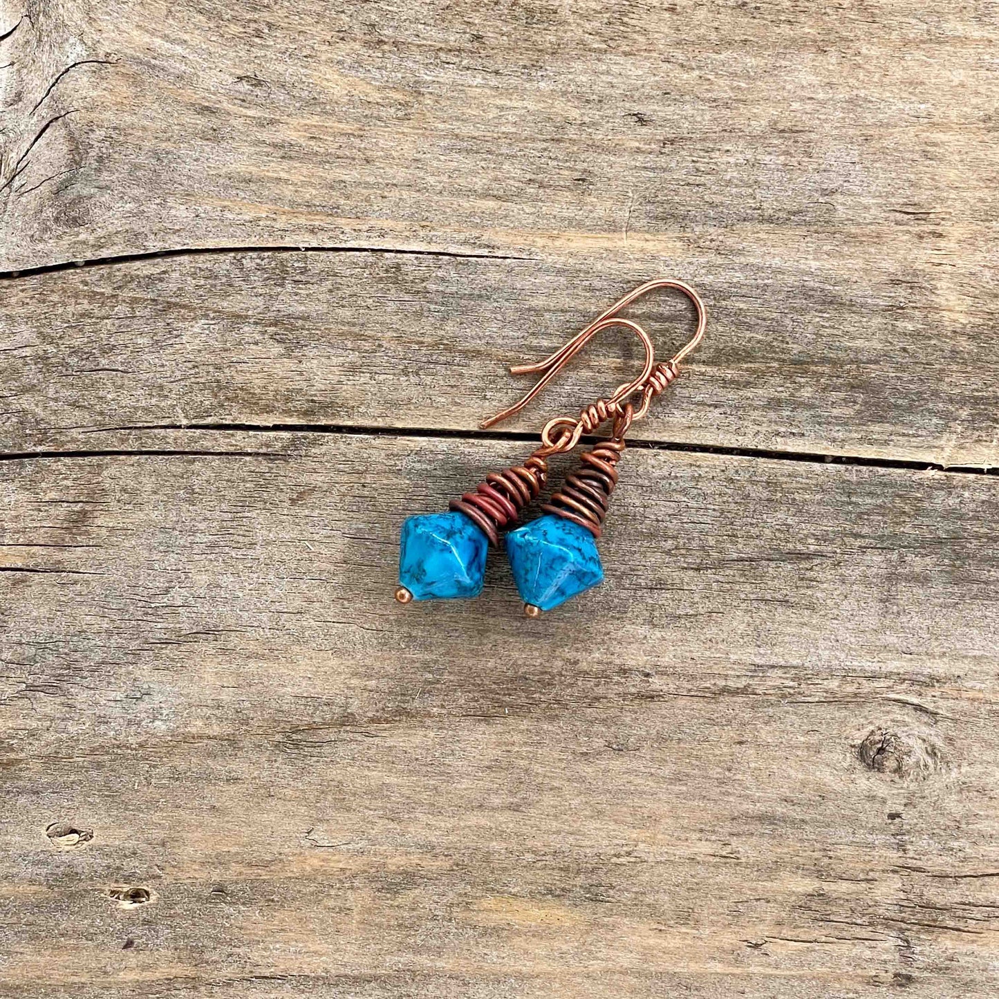 Øredobber i Kobber med Glassperler - 40 mm - 209