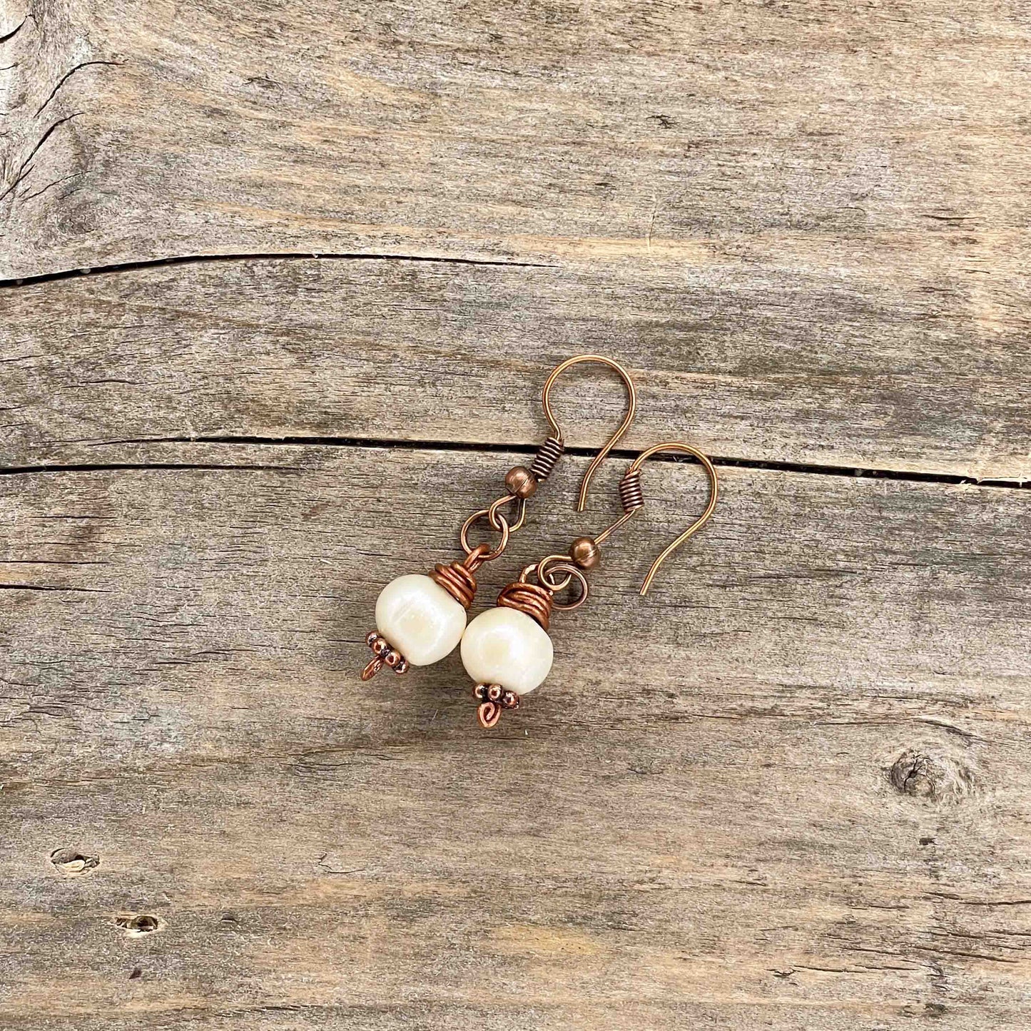 Øredobber i Kobber med Glassperler - 40 mm - 212