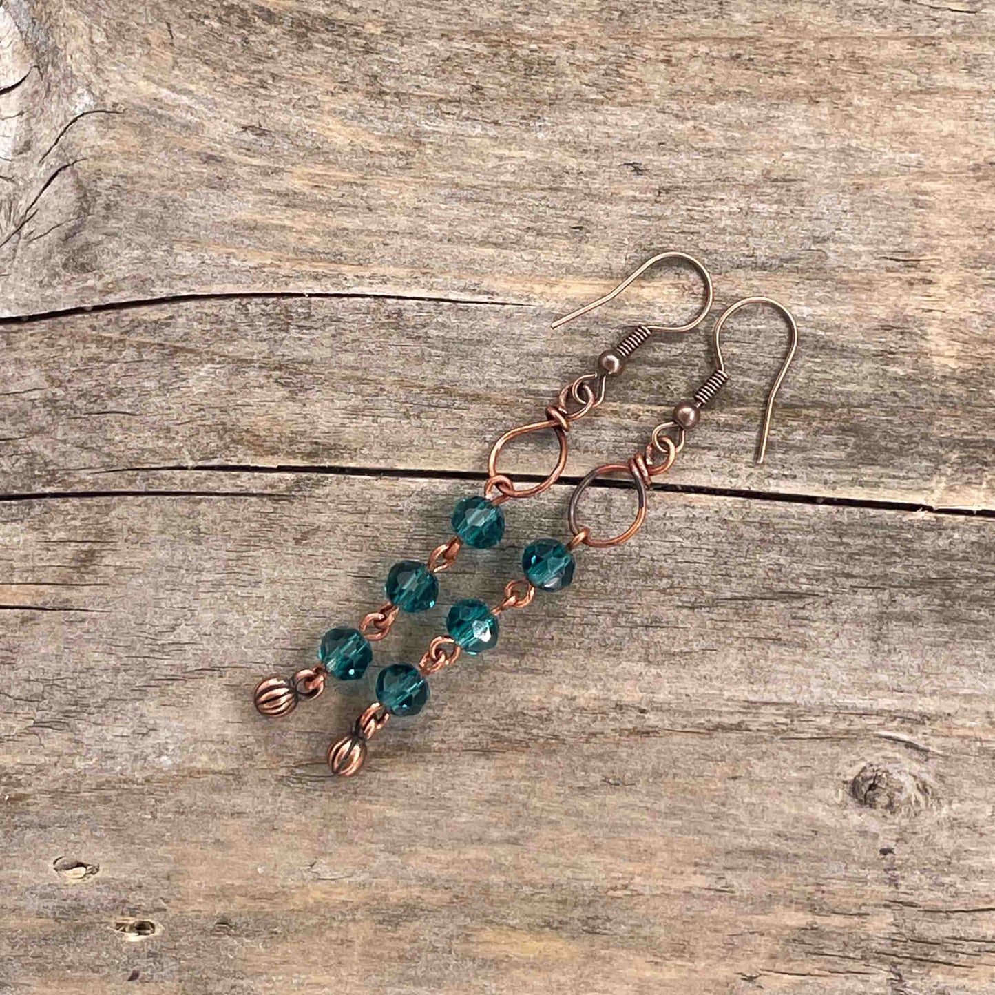 Øredobber i Kobber med Glassperler - 65 mm - 226