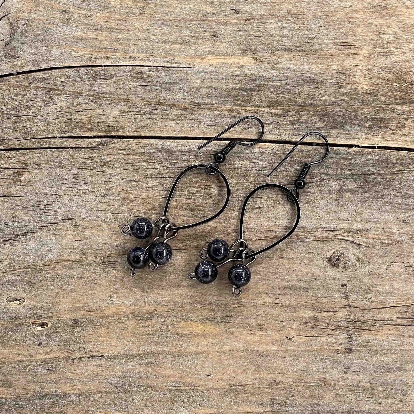 Gunmetal Øredobber med Aventurin - 50 mm - 291