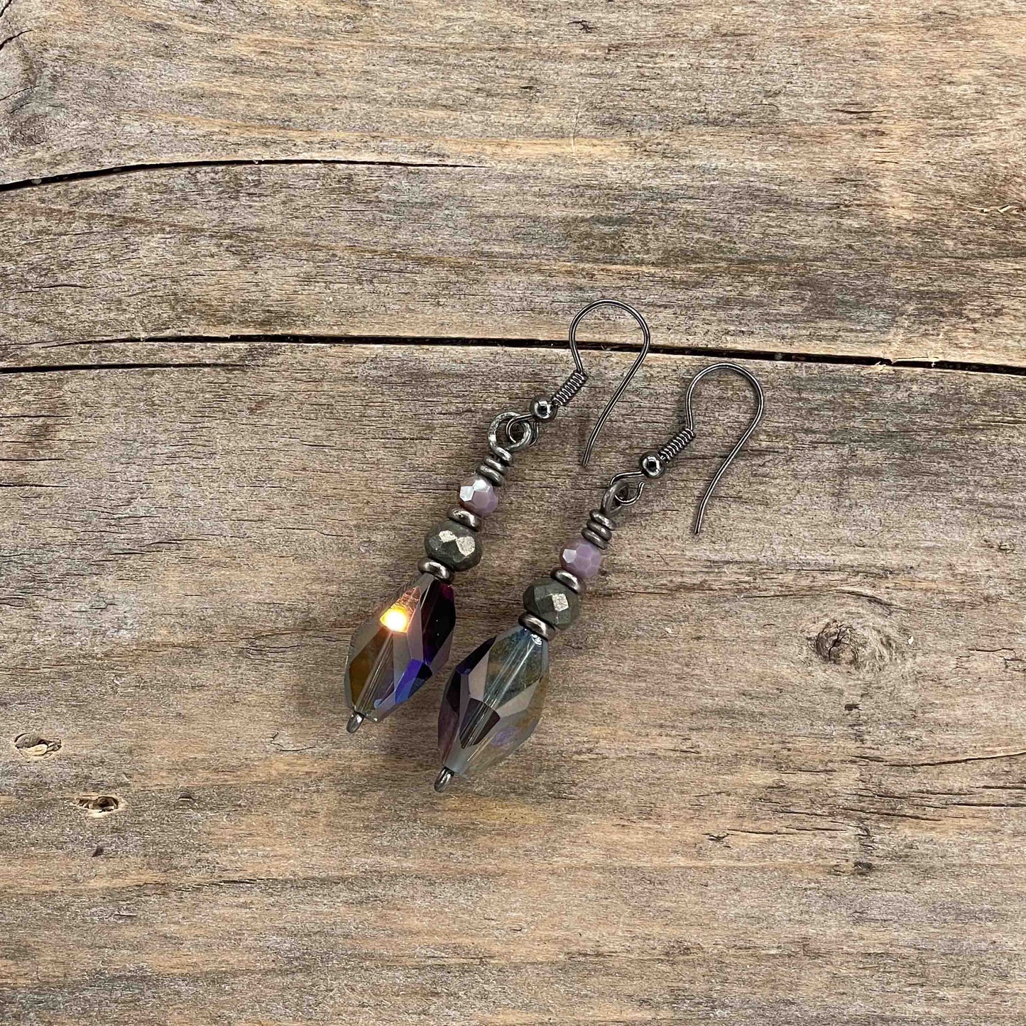 Gunmetal Øredobber med Pyritt - 55 mm - 293