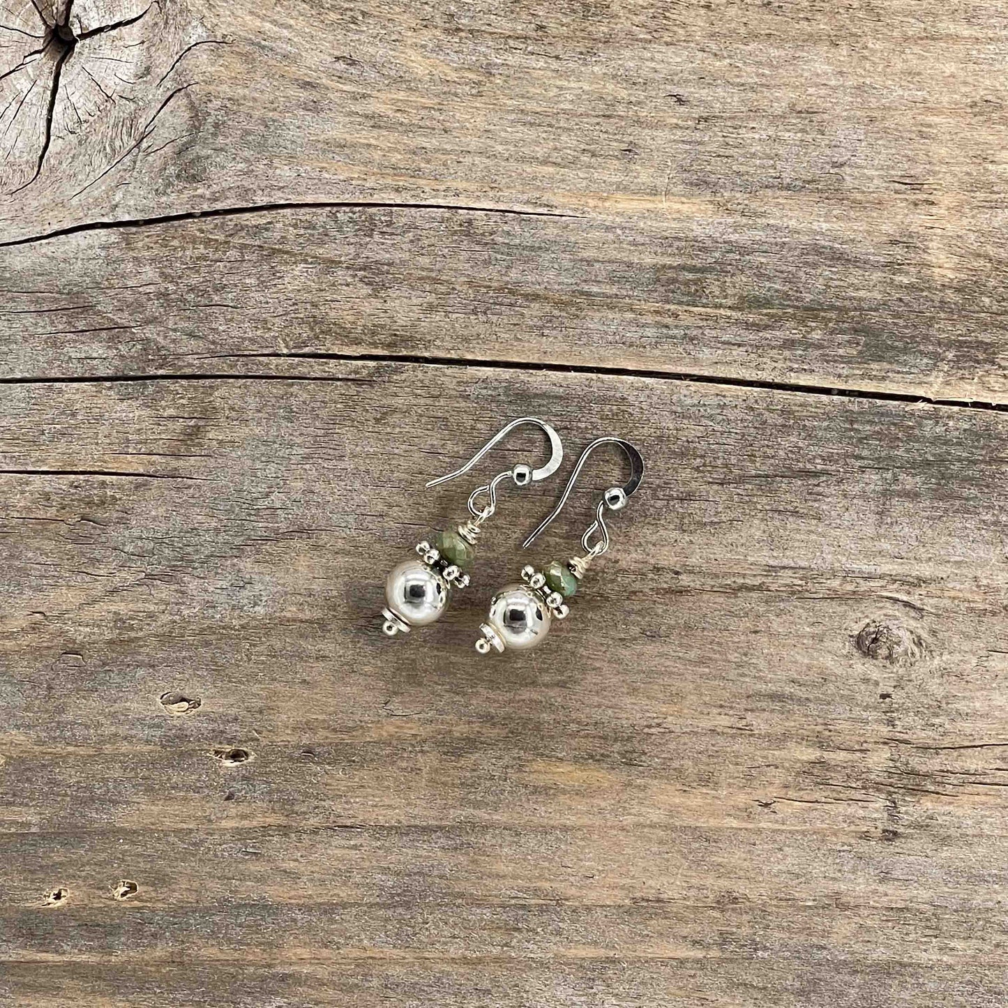 Øredobber i Sølv med Glassperler - 30 mm - 319