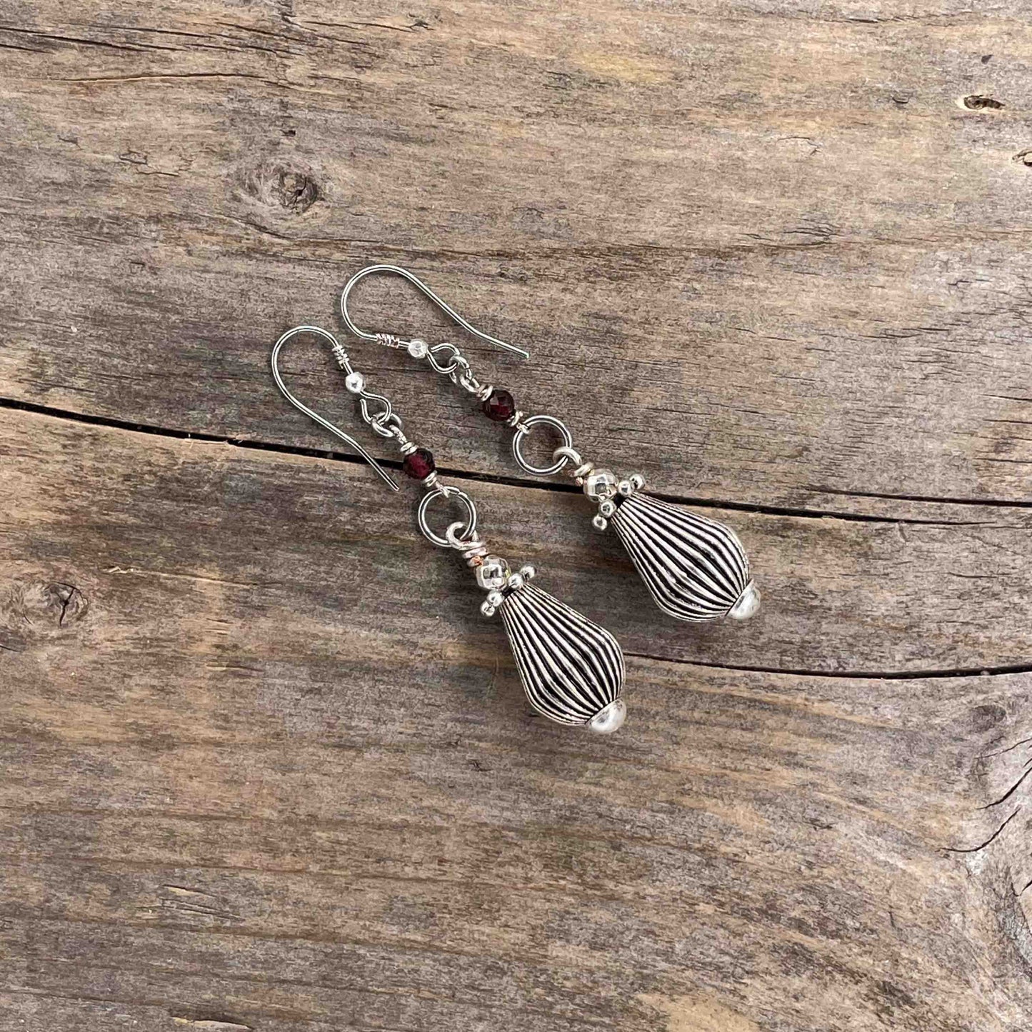 Øredobber i Sølv med Granat - 60 mm - 451