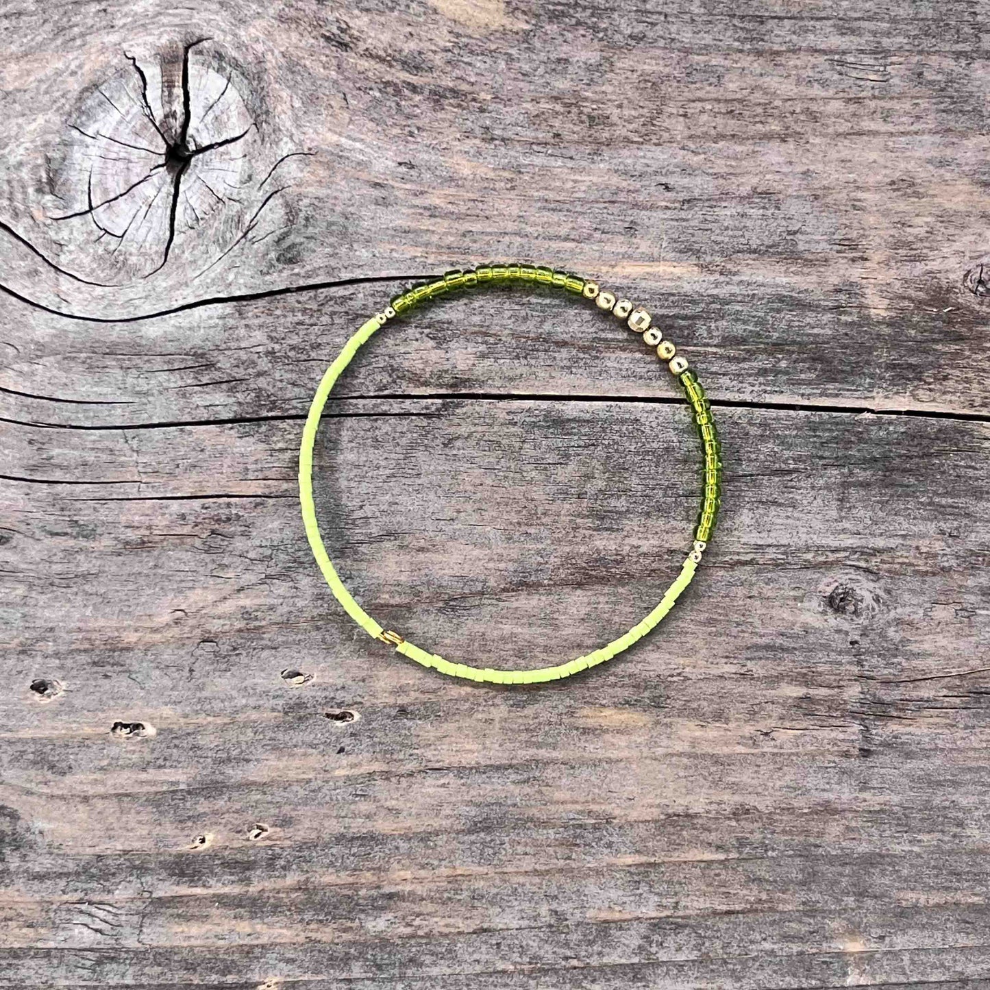 Messing Armebånd Memorywire med Seed Beads - 614