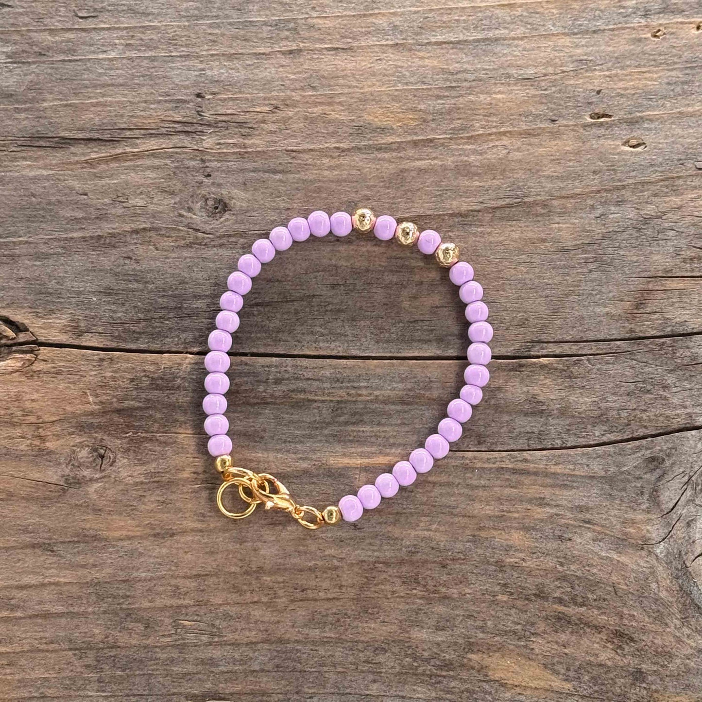 Messing Armbånd med Glass (5 mm lys fiolett)