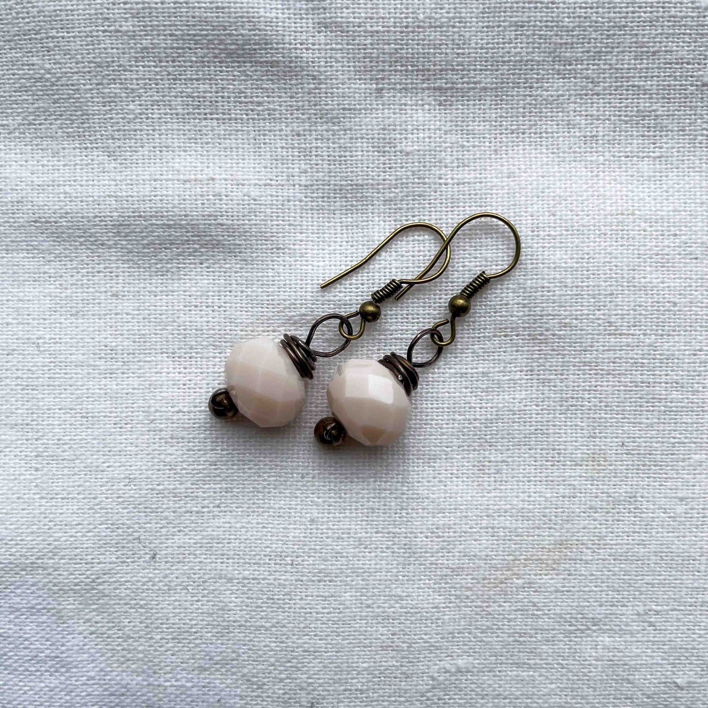 Øredobber i Messing med Glassperle - 35 mm - 1