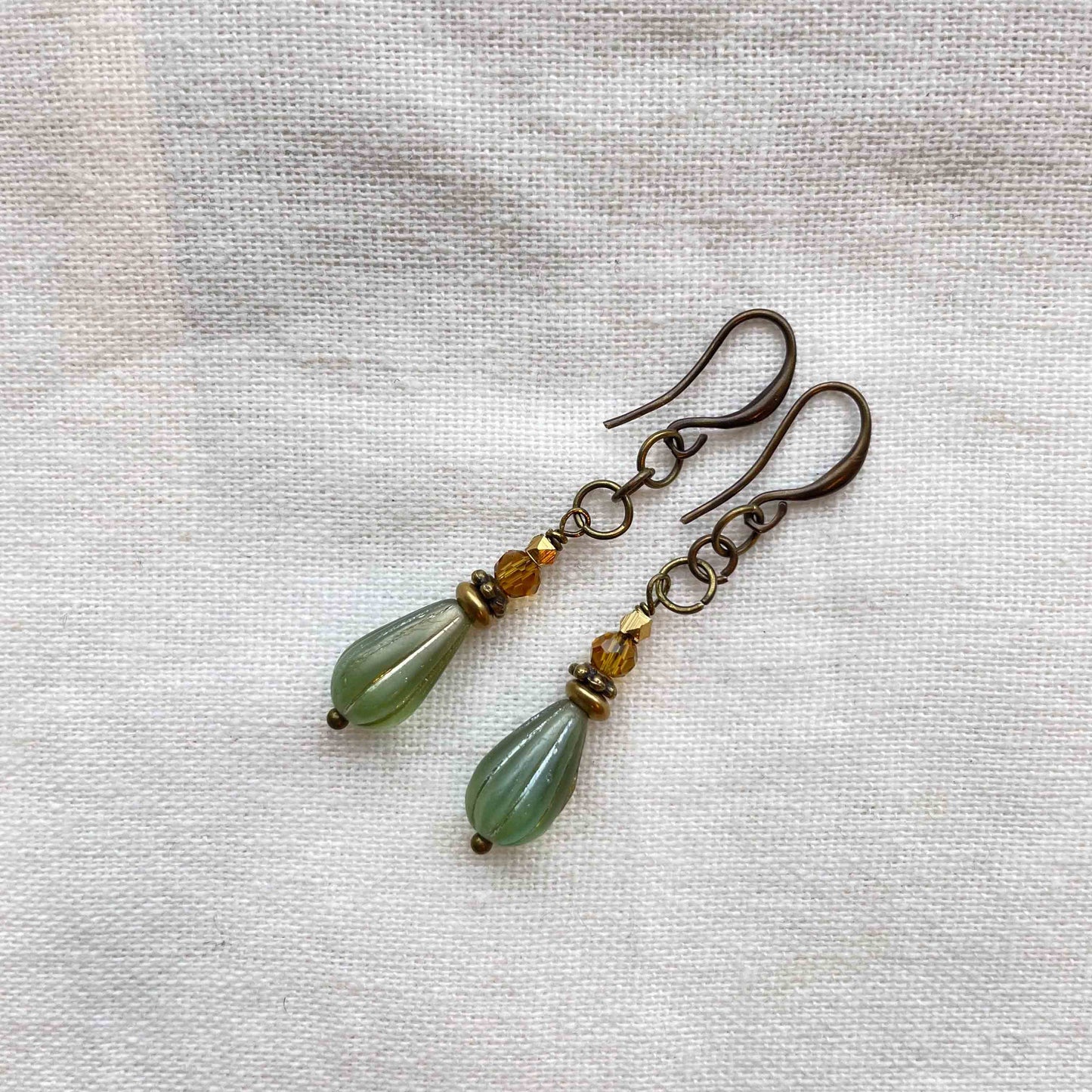 Øredobber i Messing med Glassperle - 50 mm - 22