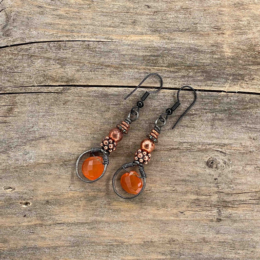 Gunmetal Øredobber med Karneol - 55 mm - 294