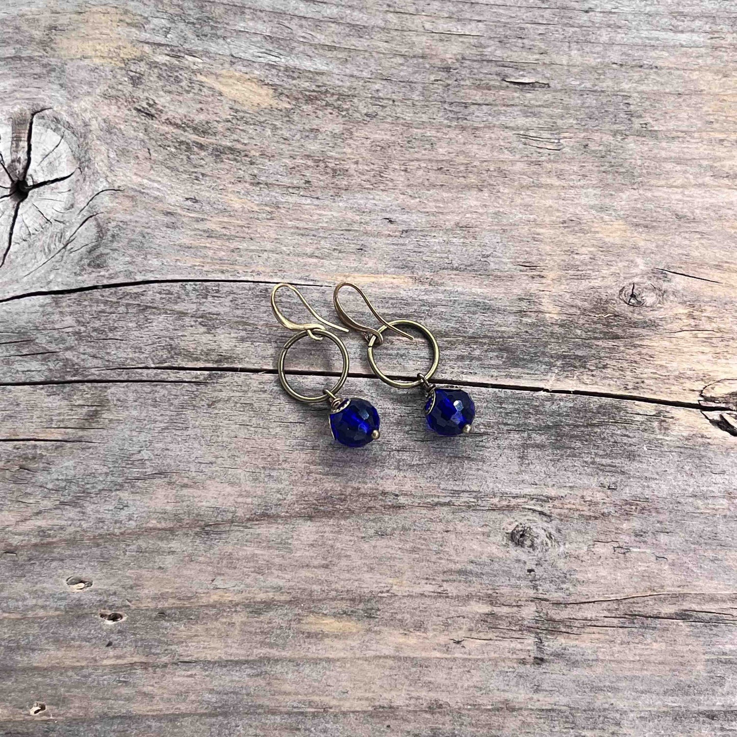 Øredobber i Messing med Glassperle - 40 mm - 536