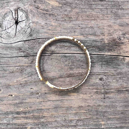 Messing Armebånd Memorywire med Seed Beads - 597