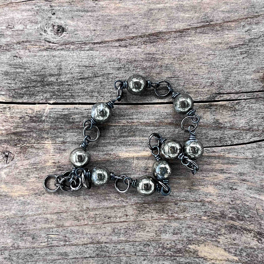 Gunmetal Armbånd med Pyritt - 817
