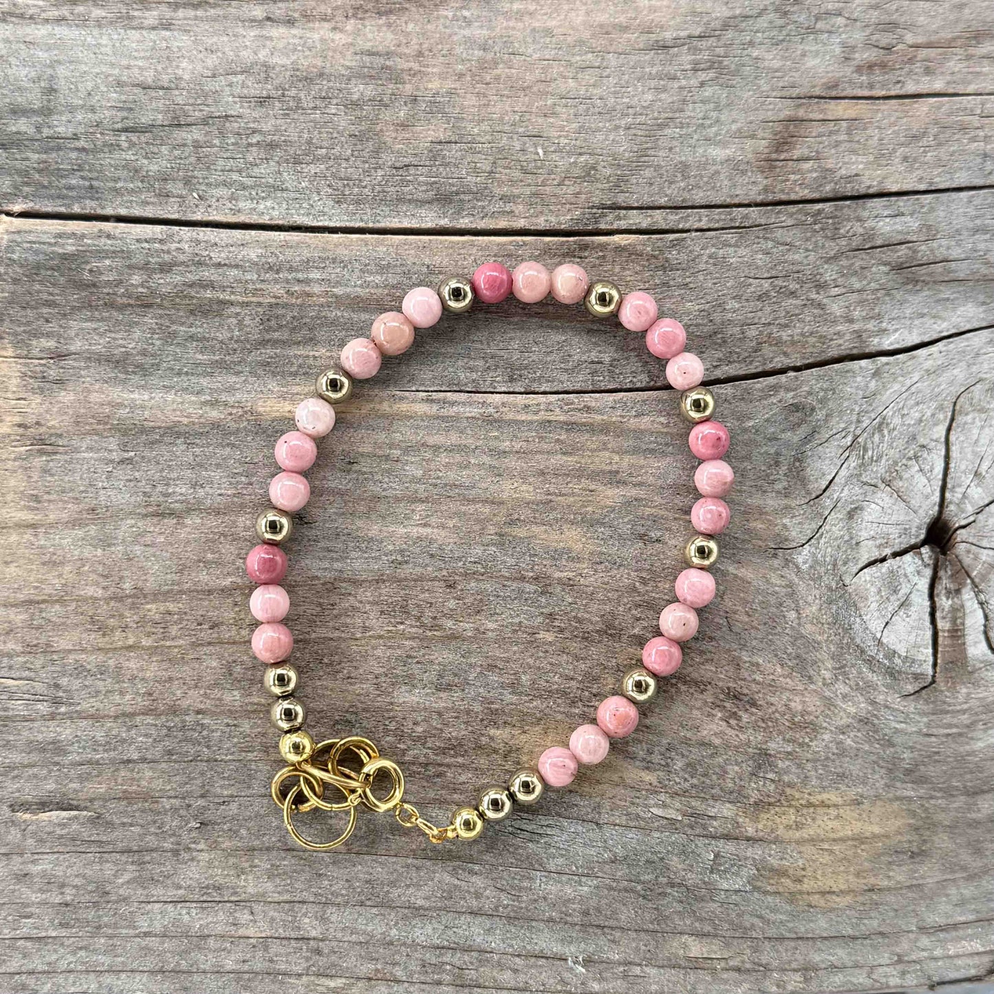 Messing Armbånd med Rhodonit/Opal