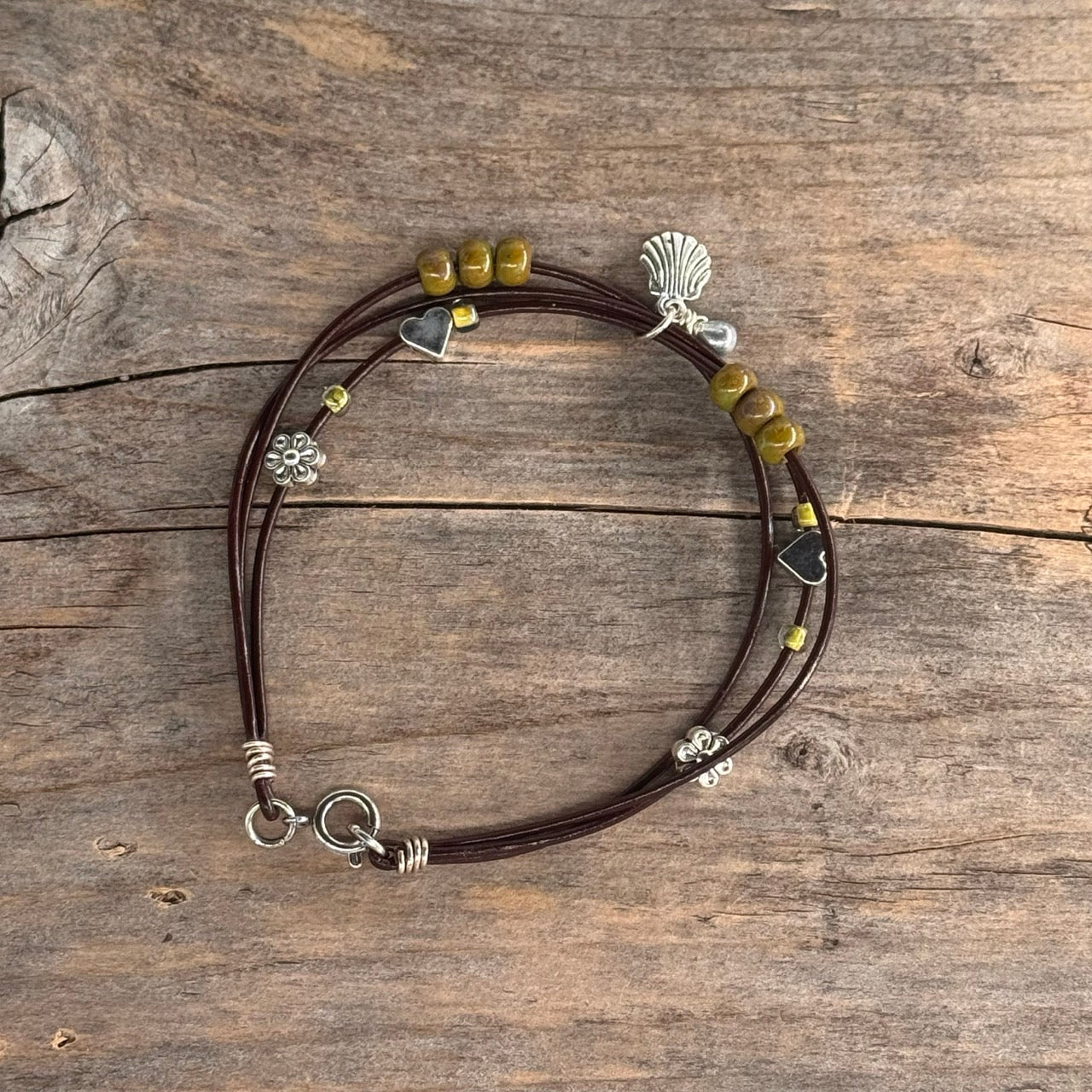 Armbånd i skinn med Glass