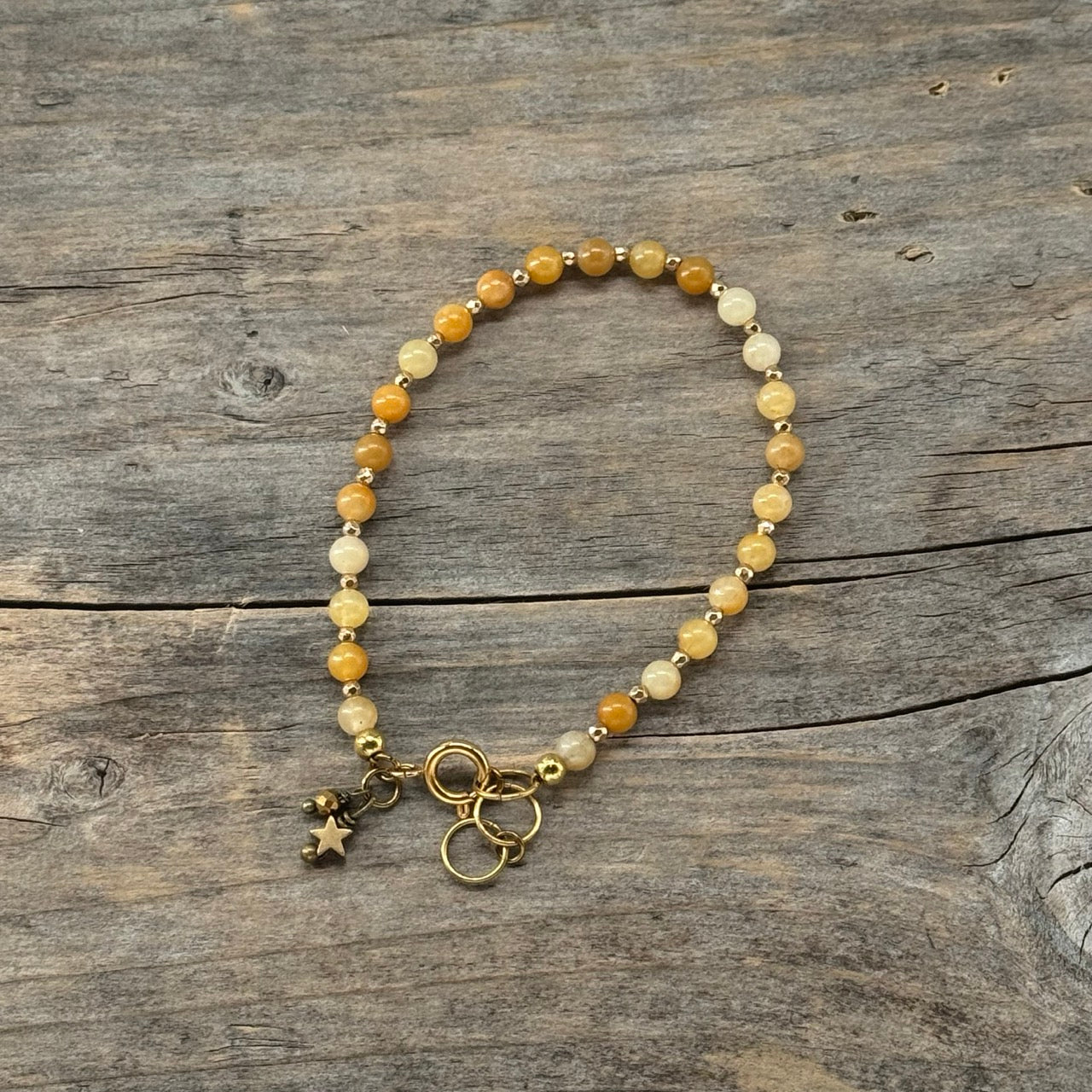 Messing Armbånd med Jade (gul)